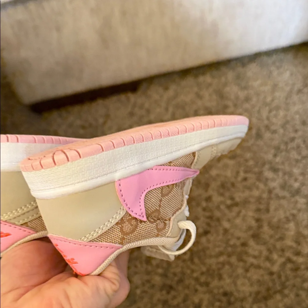 Nike Kids' Tan & Pink Low-Top Sneakers